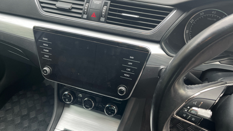 Skoda Superb 1.5 TSI SE Technology 5dr Petrol Hatchback